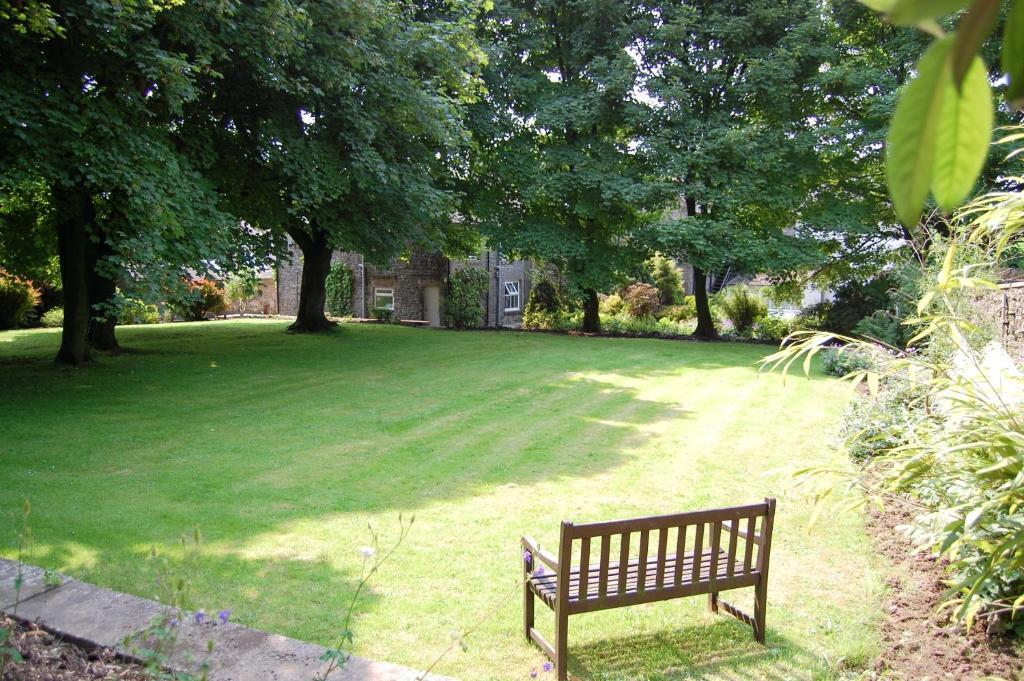 Newton House Hotel Alstonfield Dış mekan fotoğraf